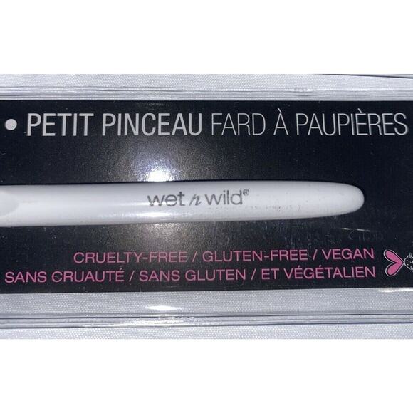 Wet N Wild Small Eyeshadow Brush Cruelty Free Vegan Set of 2 - Picture 2 of 5